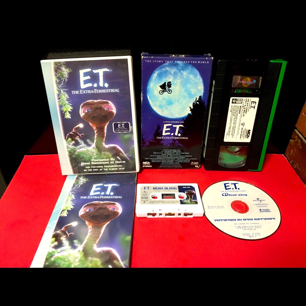 E.T. Extra Terrestrial VINTAGE 80s VHS, Read Along CD, Tape
